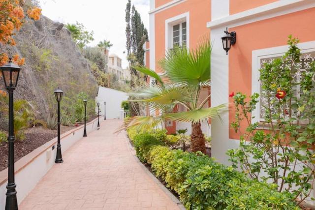 Apartamento Sara En El Veril Del Duque - Sara Vacation 아데제 외부 사진